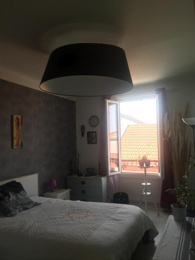 Belle Chambre Au Coeur De Bayonne Lägenhet Exteriör bild