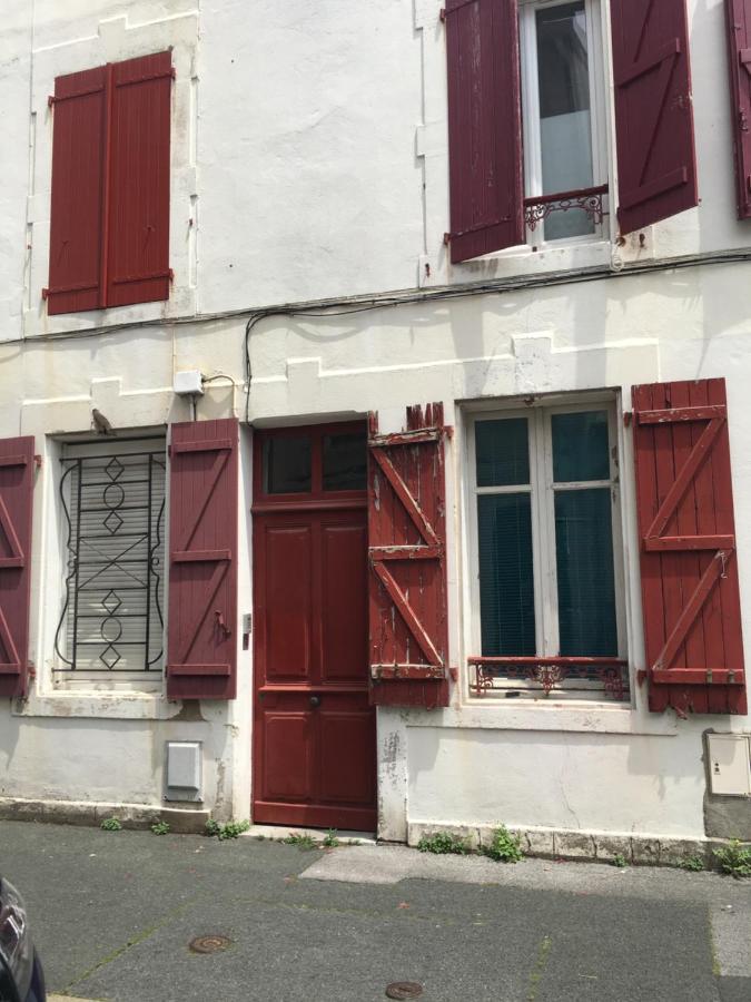Belle Chambre Au Coeur De Bayonne Lägenhet Exteriör bild